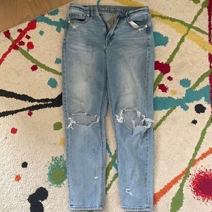 American Eagle blue jeans